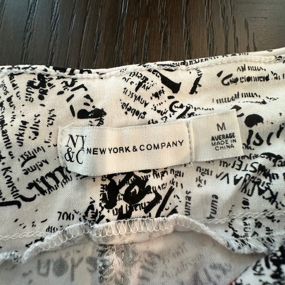 NEW w/o tags NY & Co. Pull-On Capri Stretch Pants - Picture 2 of 5